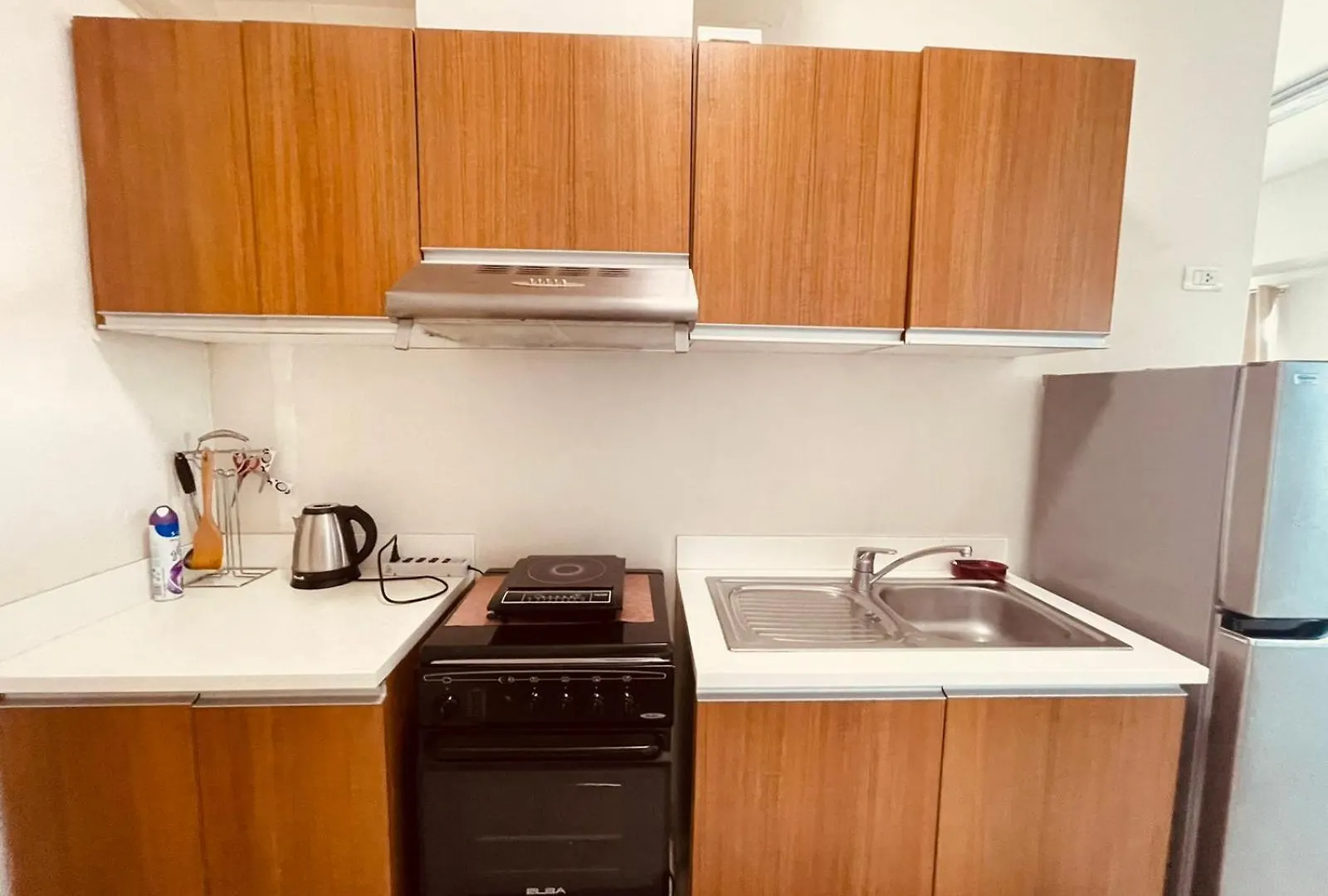 8 Adriatico 1 Bedroom Condo Unit Manila 0*,  Philippines